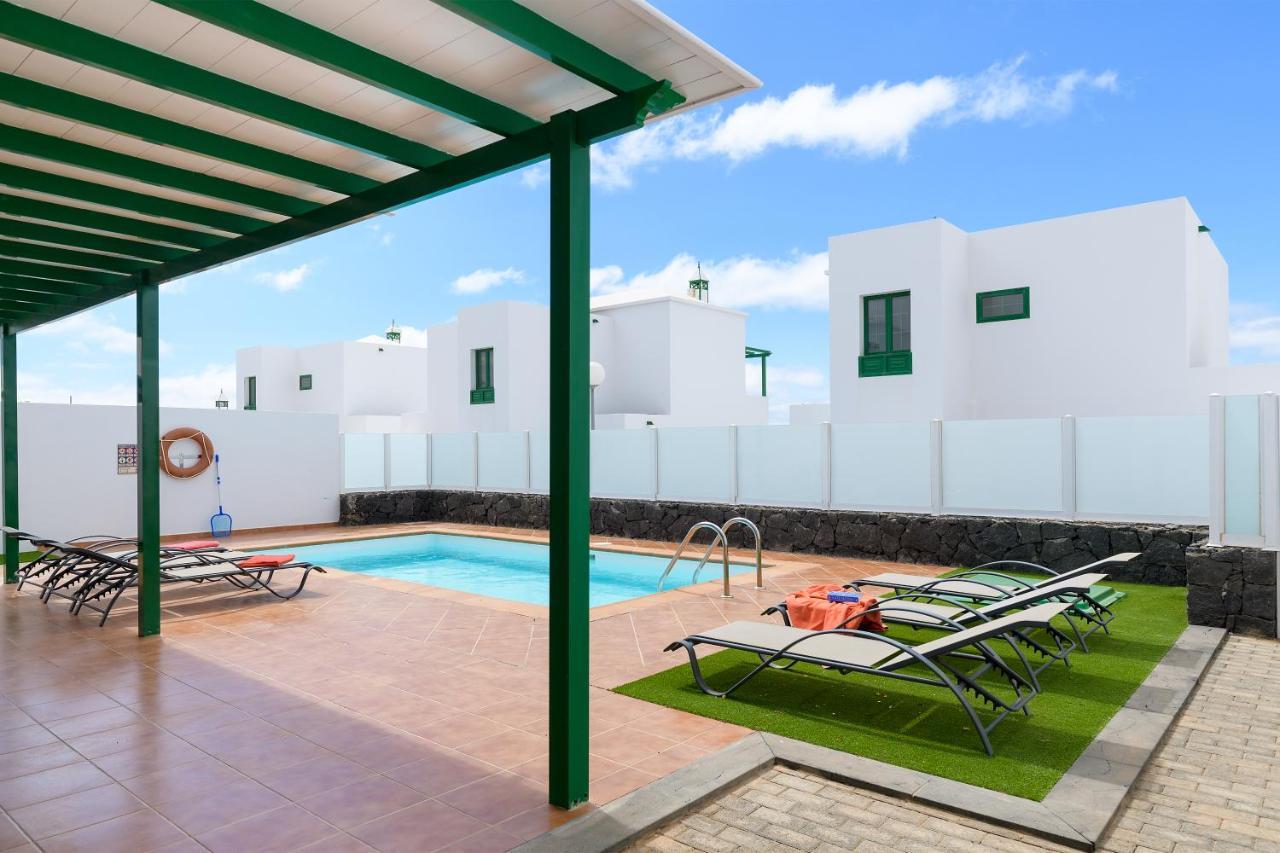 雅伊萨Casas Nohara, Playa Blanca别墅 外观 照片